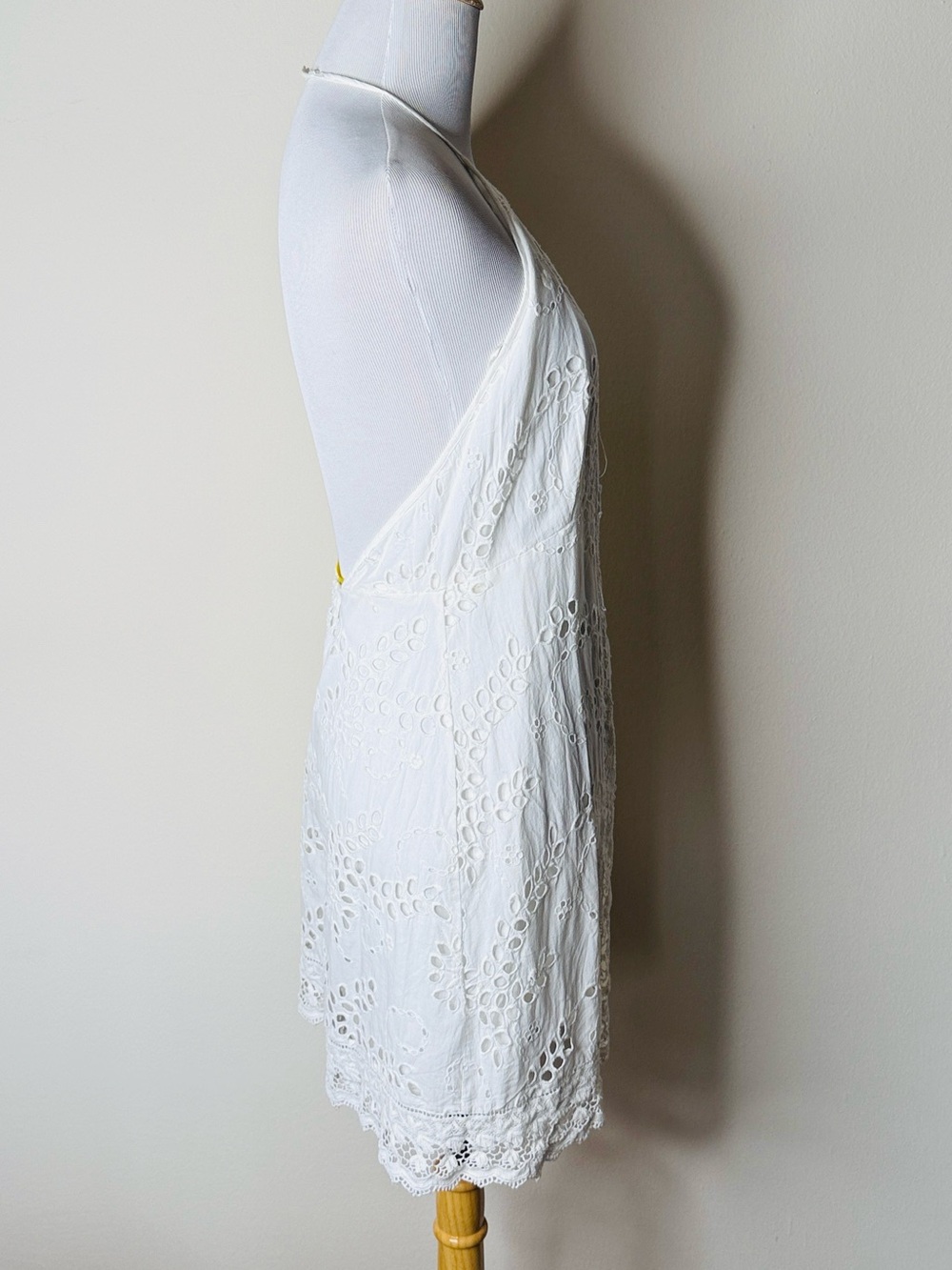 Zara White Eyelet Halter Mini Dress - Picture 6 of 7